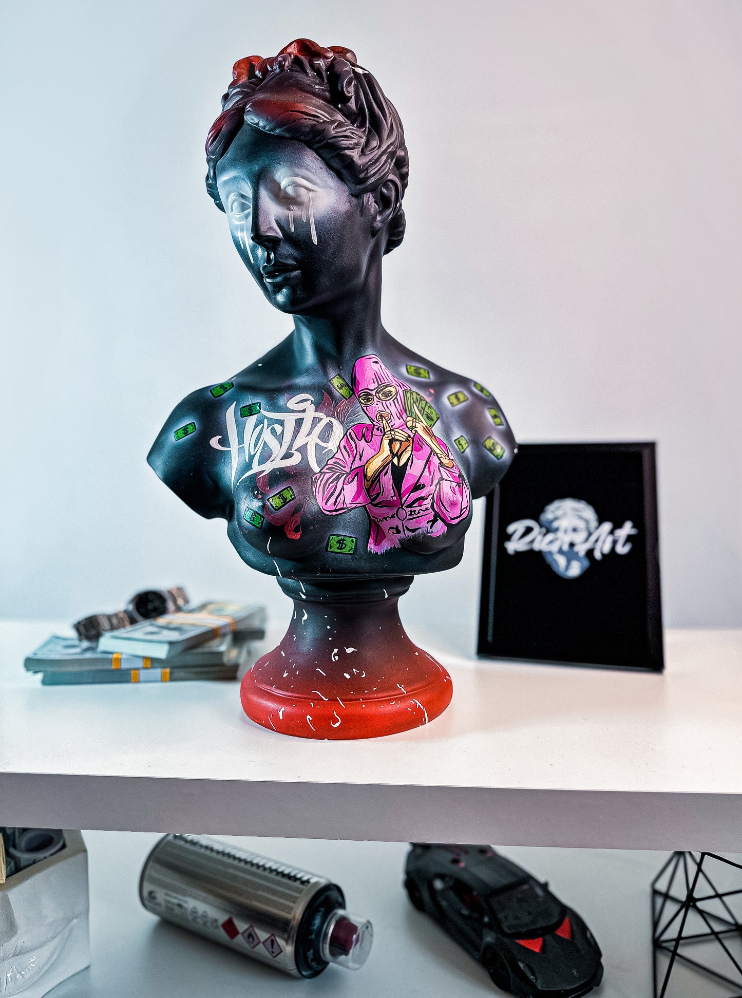 Venus "hustle"